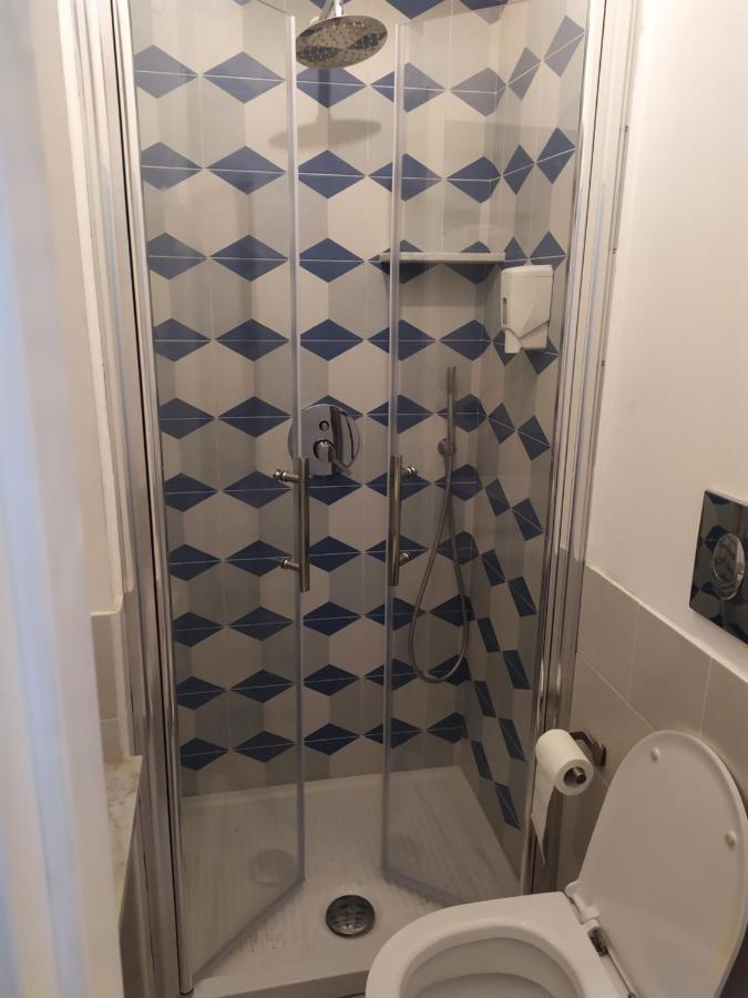Il Castello Apartment نابولي المظهر الخارجي الصورة