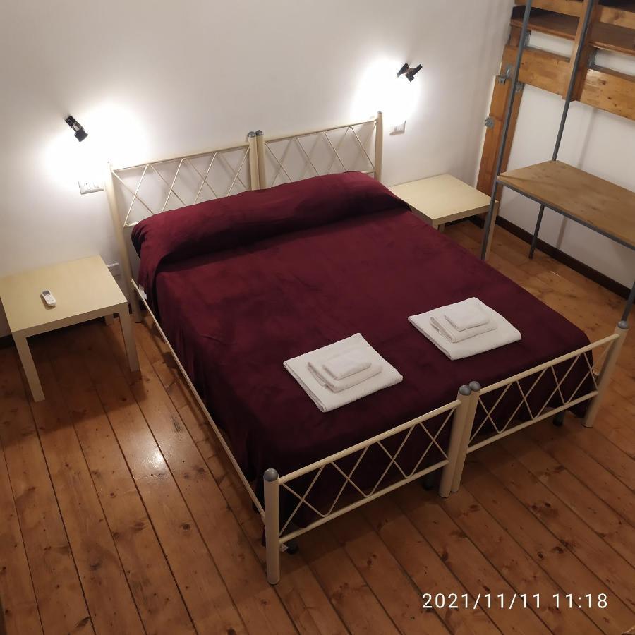 Il Castello Apartment نابولي المظهر الخارجي الصورة
