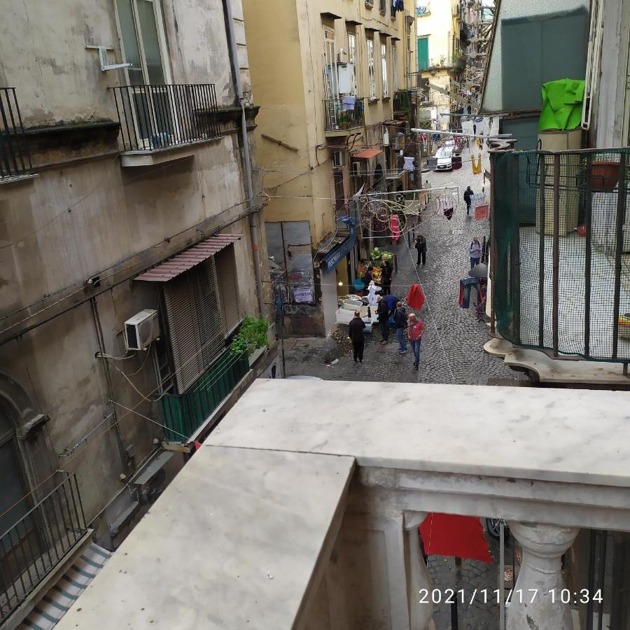 Il Castello Apartment نابولي المظهر الخارجي الصورة