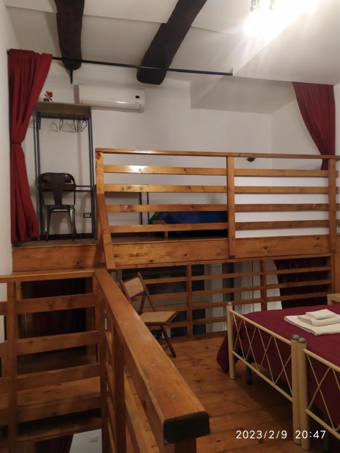 Il Castello Apartment نابولي المظهر الخارجي الصورة